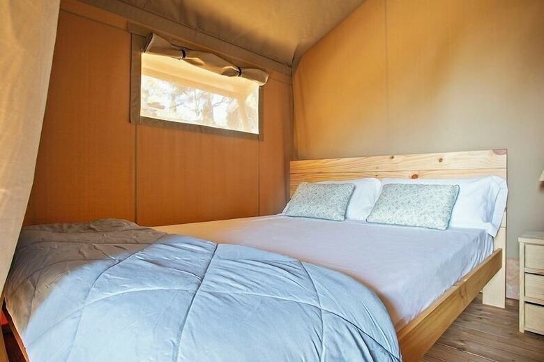 Camping Castell Montgr�