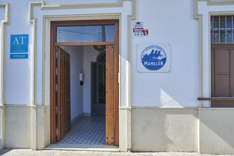 Apartamentos Mamel�n