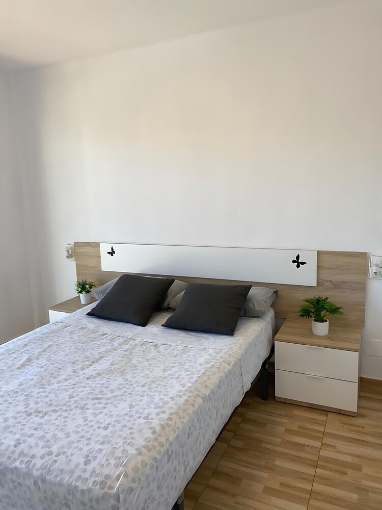 Apartamentos 520 � Golden Coast Paradise