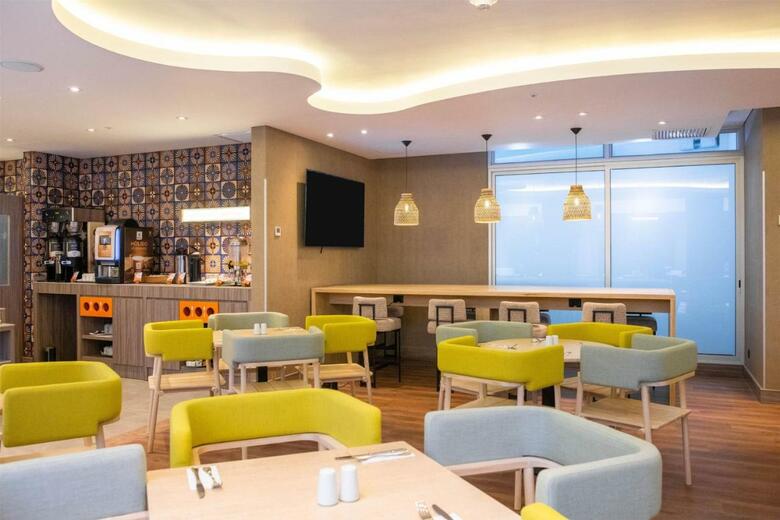 Hotel Hampton By Hilton Cusco