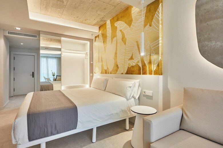 Silken Atlantis Suite ? Holiday Homes