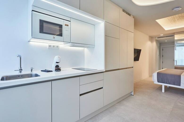 Silken Atlantis Suite ? Holiday Homes