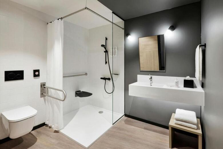Hotel Moxy Alfragide Lisboa