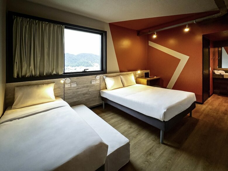 Hotel Ibis Budget Cambori�