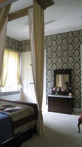Allegheny Street Bed &amp; Breakfast