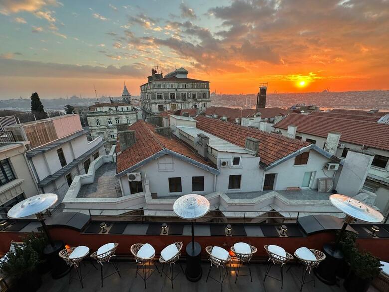 Ruz Hotels
