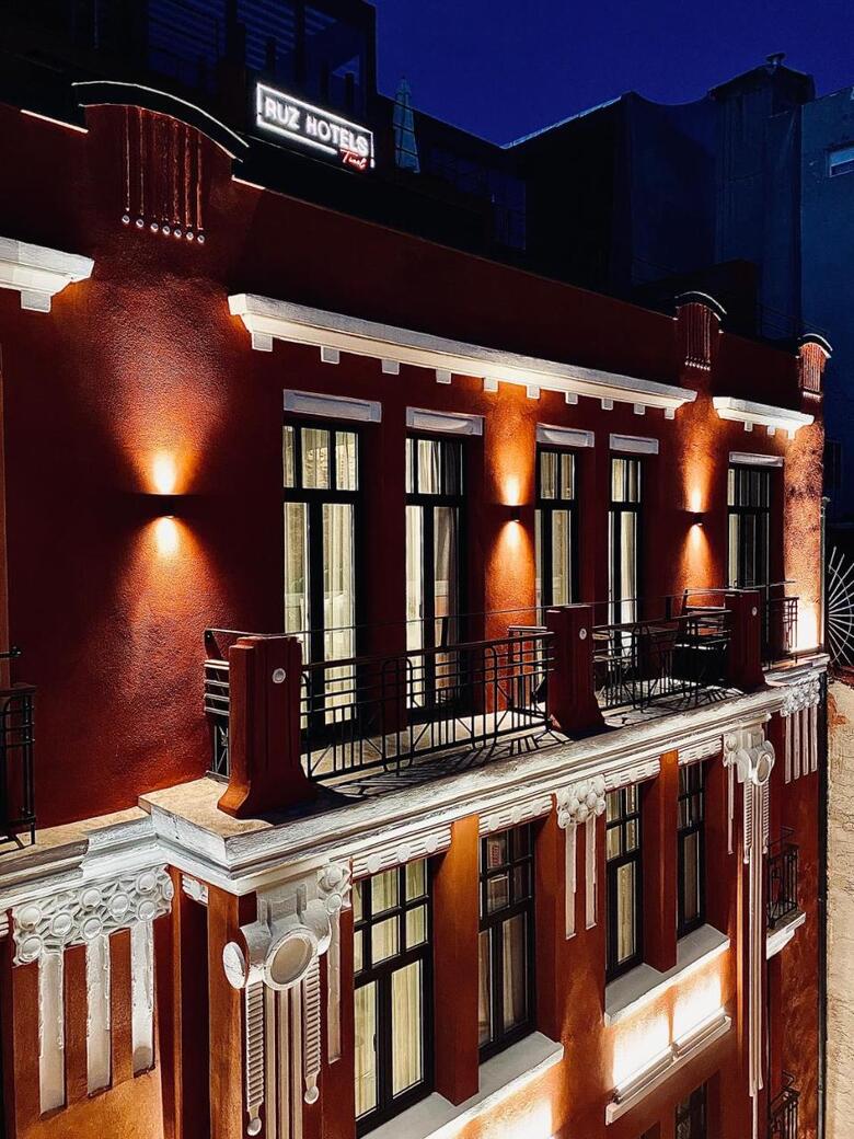 Ruz Hotels