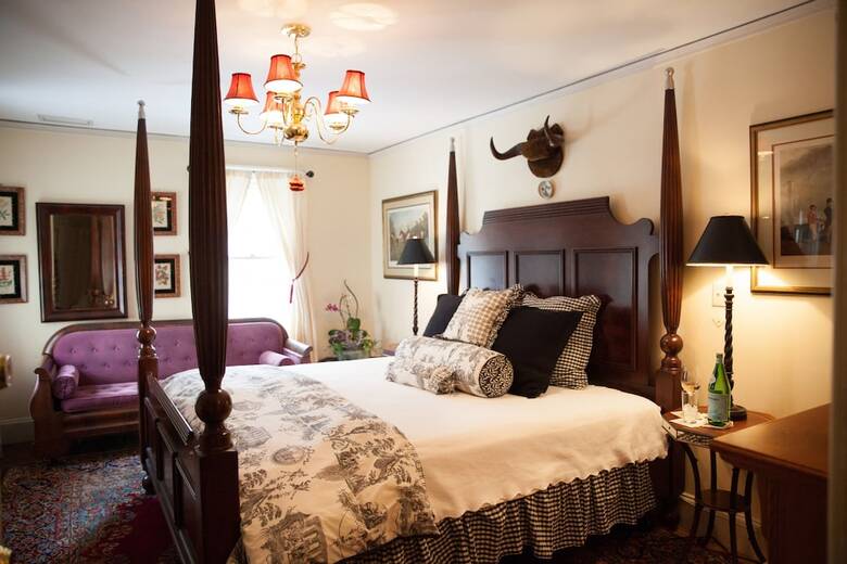 Posada Bee And Thistle Inn