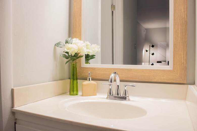 Hotel Modern Upscale Private Room
