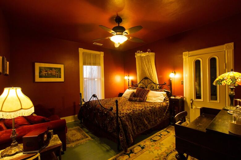 Bed & Breakfast Swantown Inn