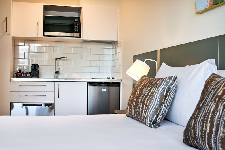 Aparthotel Sojourn Apartment Hotel - Ghuznee