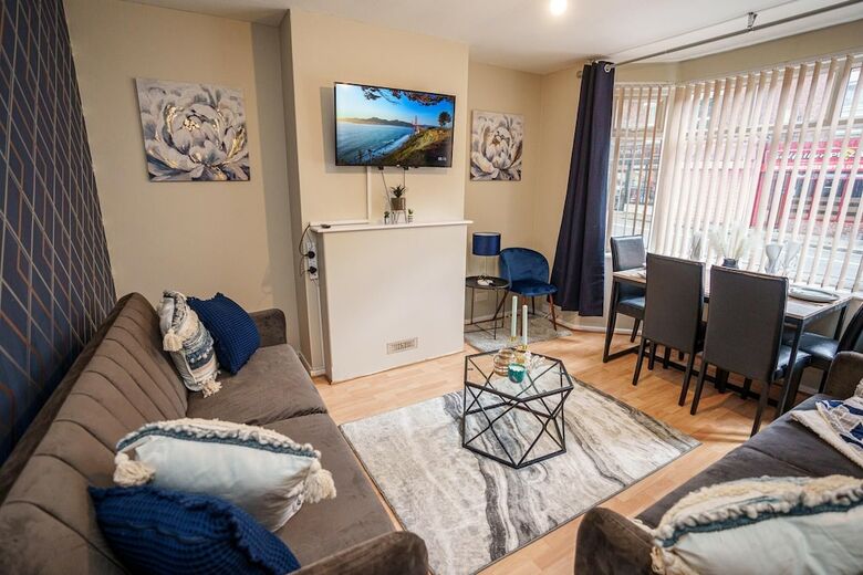 Hucknall House