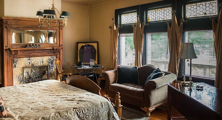 Bed & Breakfast Boggs Mansion