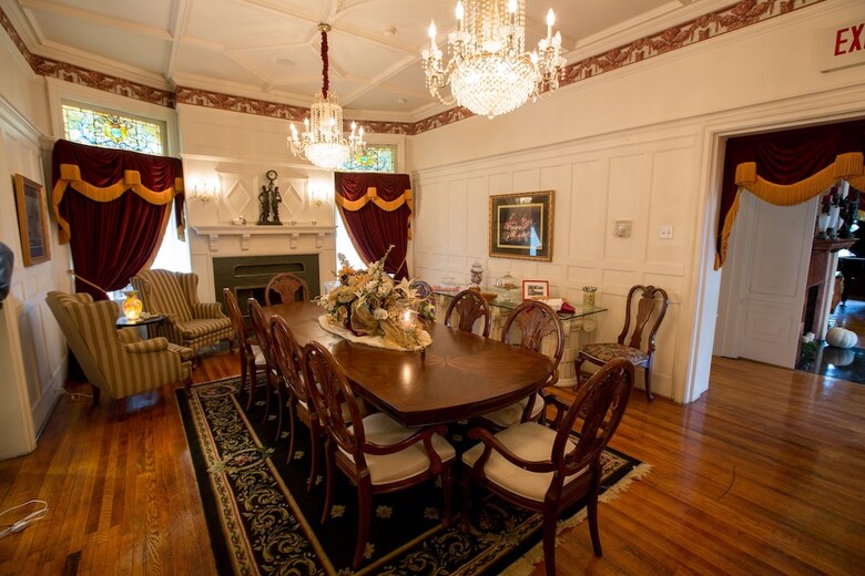 Bed & Breakfast Boggs Mansion