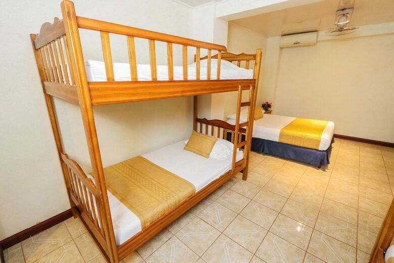 Hotel Flor Blanca