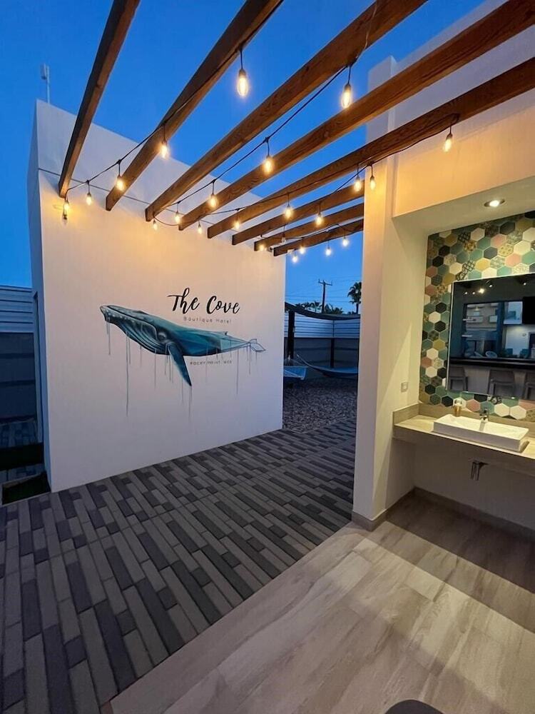 The Cove Boutique Hotel Adults Only