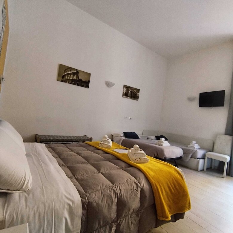 Ad Cavour Luxury Rooms