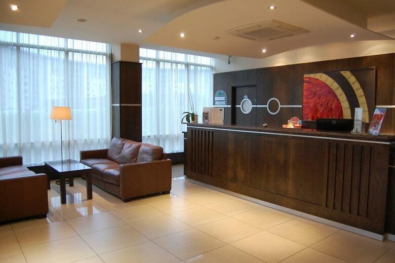 Aspect Hotel Park West