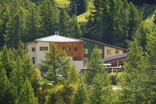 Hotel Cis Lanslebourg