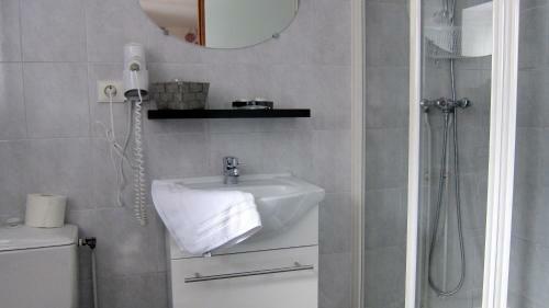 Hotel La Cl� Des Champs