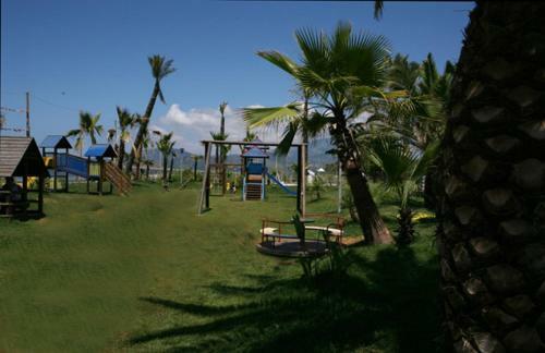 Viviendas Turisticas Villaggio Le Palme