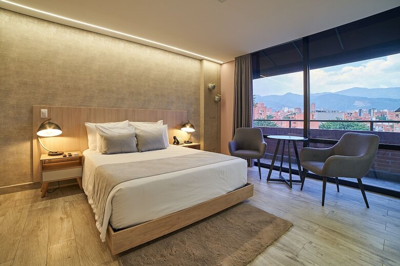 Eutopiq Hotel