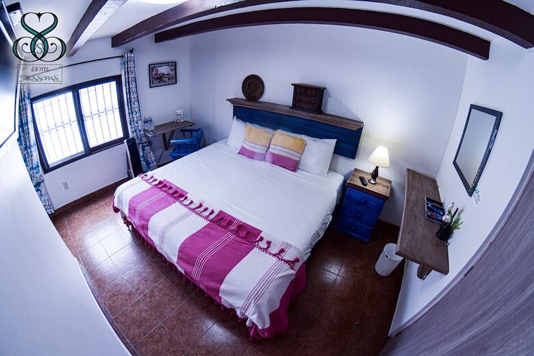 Hotel Tres Sof�as