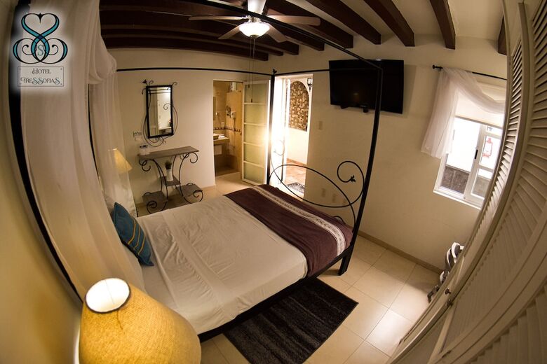 Hotel Tres Sof�as