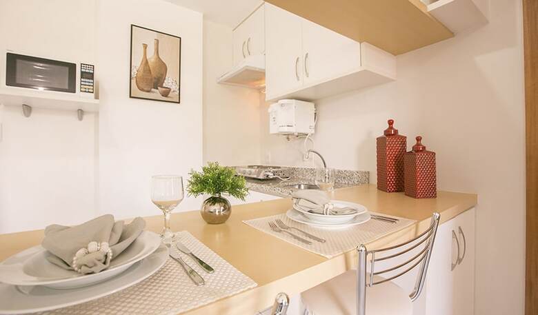 Hotel Premier Residence Hplus Long Stay