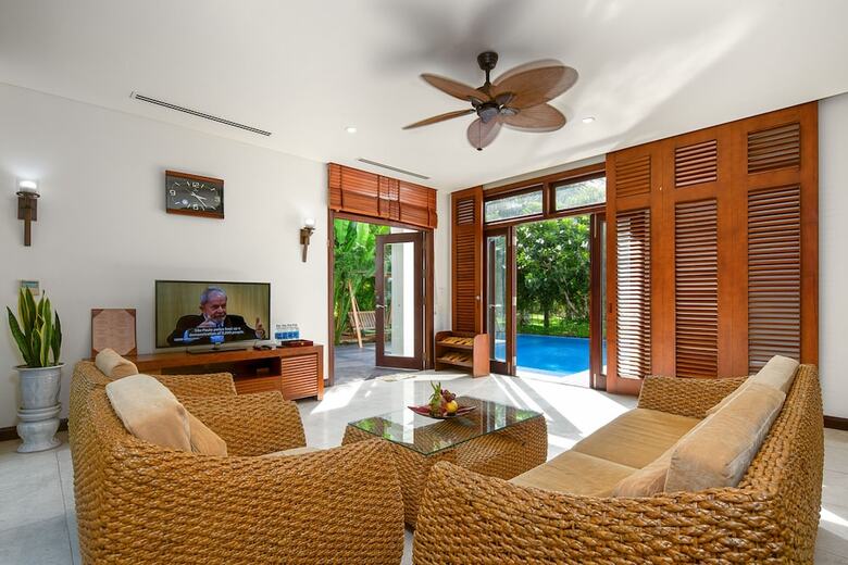 Hotel Luxury Danang Beach Pool Villa