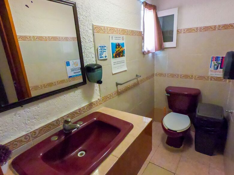 Hotel Izsla Suites
