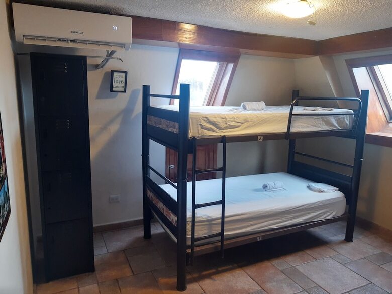Hotel Izsla Suites