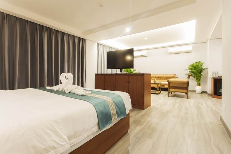 Thapae Twins Hotel