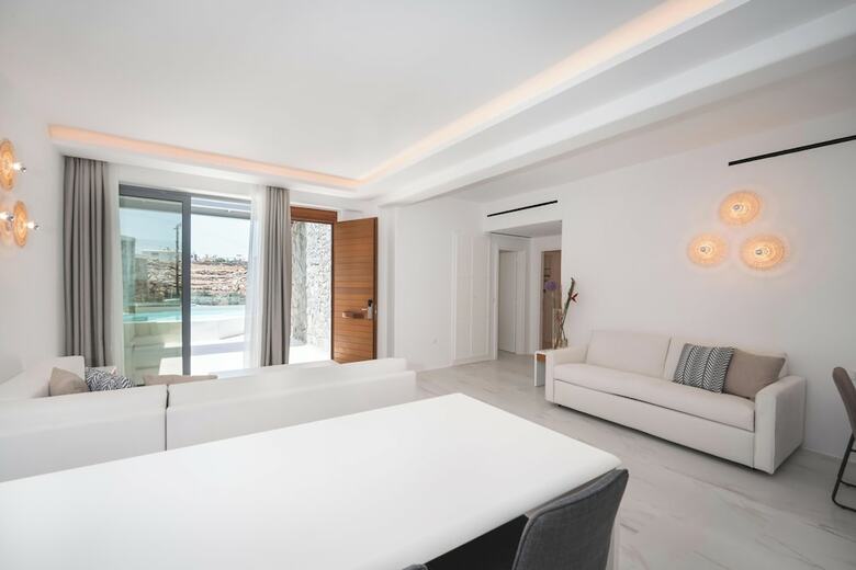 ?rcs Suites & Residences