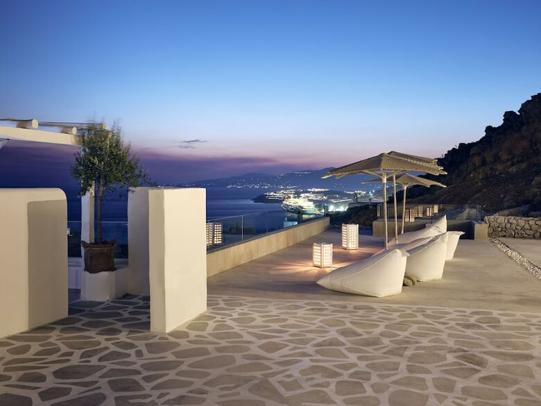 ?rcs Suites & Residences