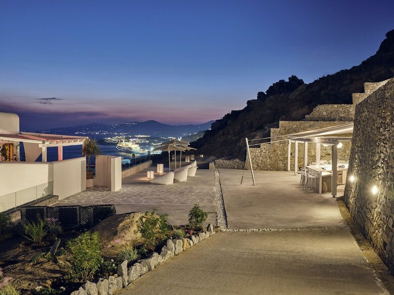 ?rcs Suites & Residences
