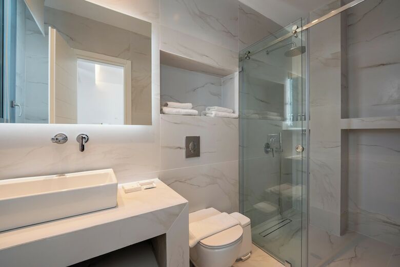 ?rcs Suites & Residences