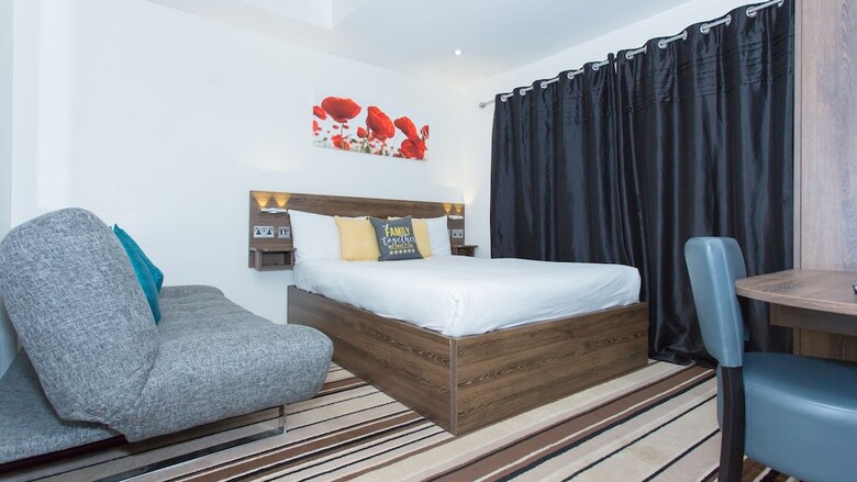 Langley Guest House
