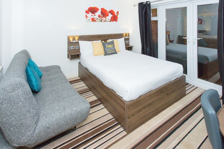 Langley Guest House