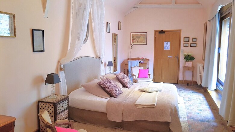 Bed & Breakfast Le Caf� Du Village