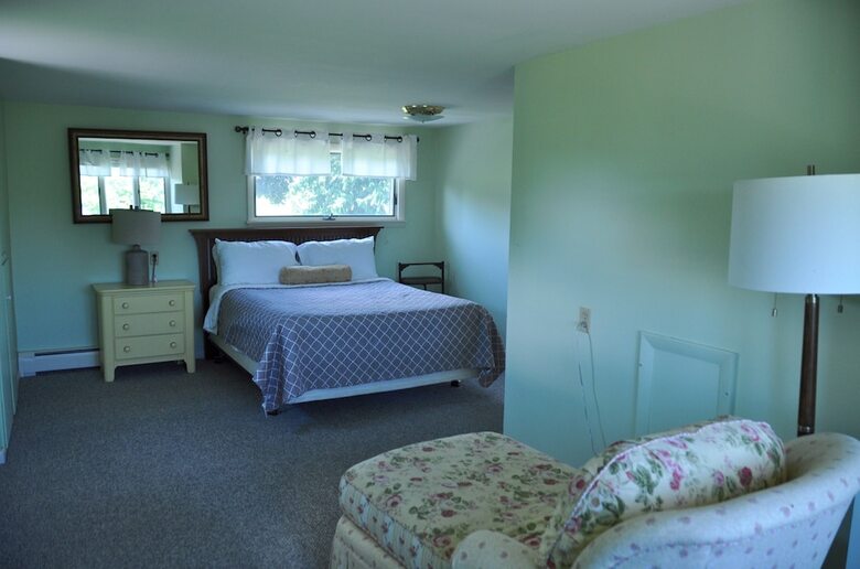 Hotel The Inn At Glenora Wine Cellars