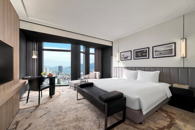 Hotel Crowne Plaza Danang City Centre By Ihg