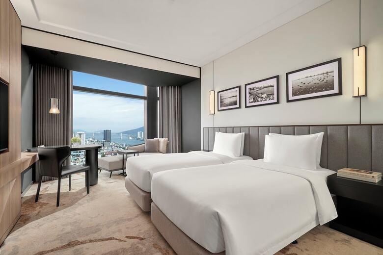 Hotel Crowne Plaza Danang City Centre By Ihg
