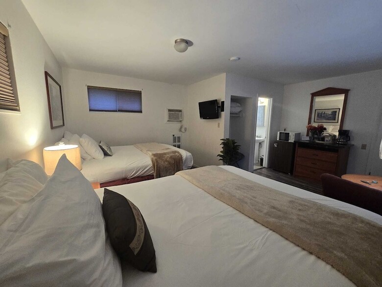 Cedar Lodge Motel