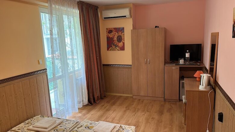 Hayat Hotel Ltd