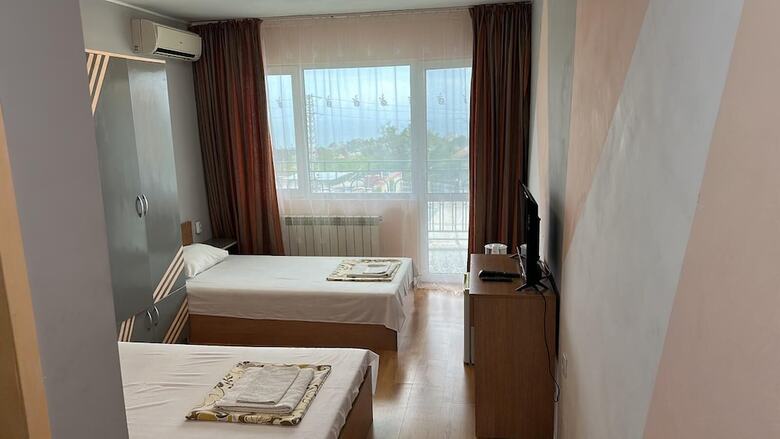 Hayat Hotel Ltd
