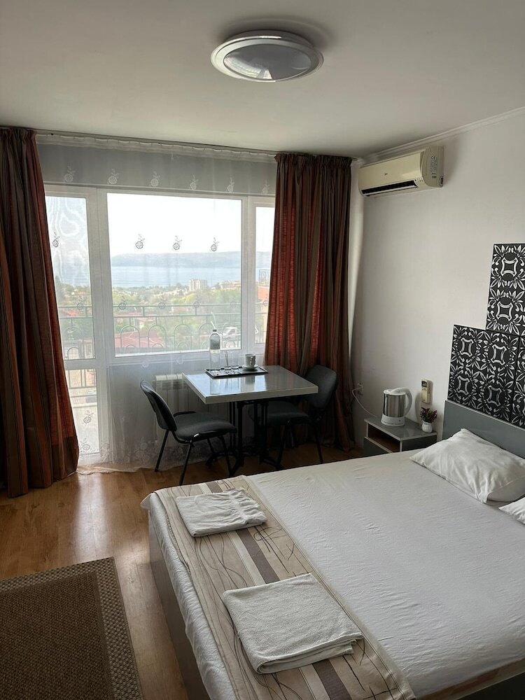 Hayat Hotel Ltd