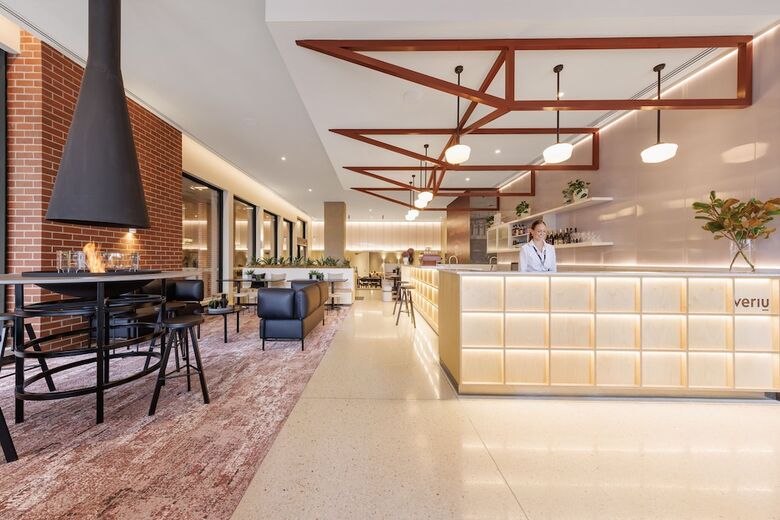 Hotel Veriu Queen Victoria Market