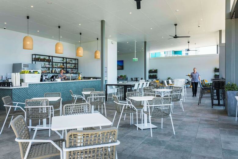 Oaks Cairns Hotel