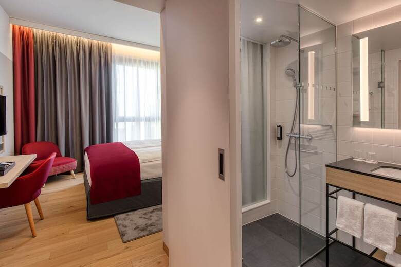 Intercityhotel Berlin Airport Ber Terminal 1+2